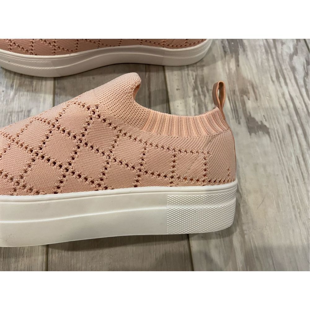Soda slip on casual shoe/tennis shoe size 7 - Picture 3 of 10